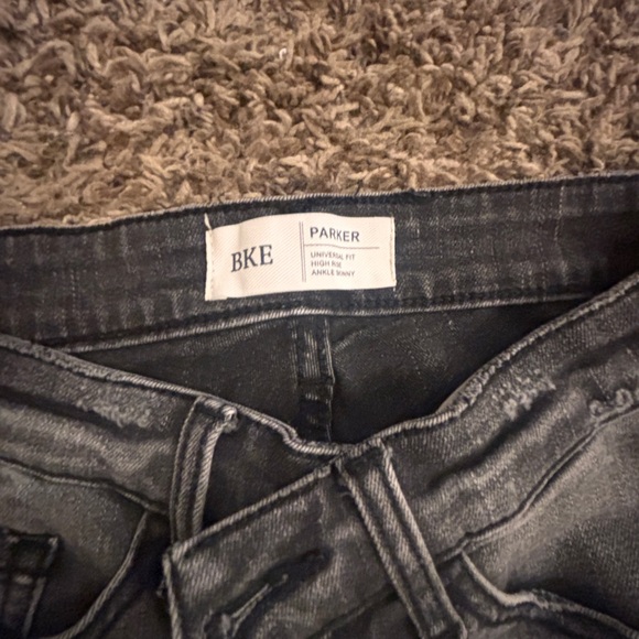 BKE Women's Gray Skinny Jeans - Picture 2 of 5